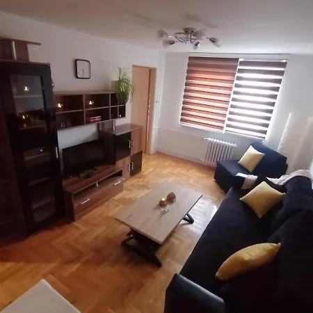 Relax - Free Public Parking Apartment *