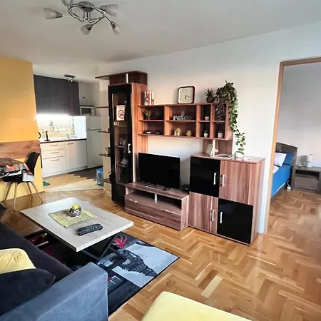 Relax - Free Public Parking דירה